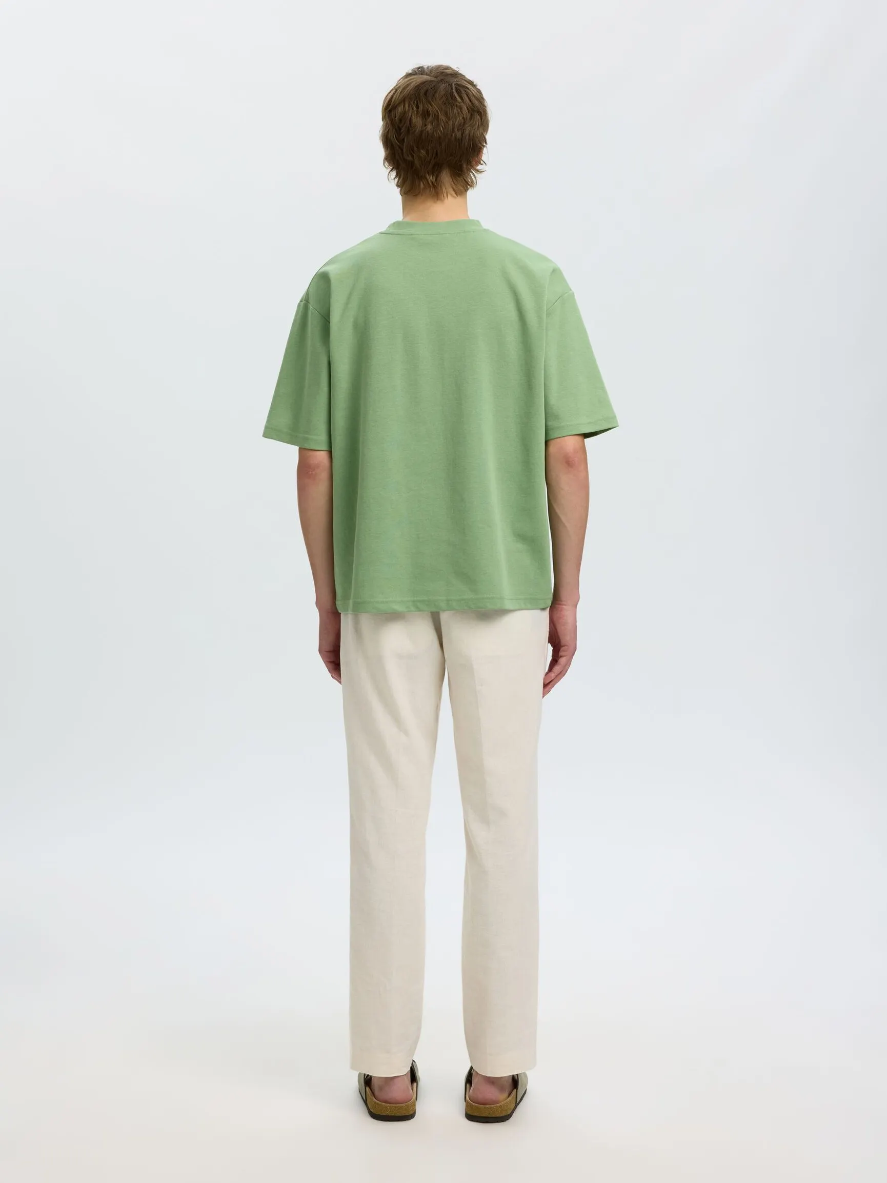 LOOSE FIT T-SKJORTE