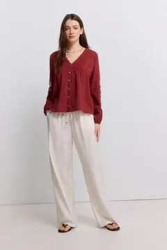 Blusa romántica bordada