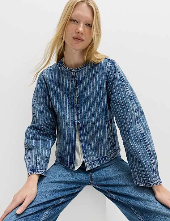 Kragenlose Jeansjacke mit Streifenmuster