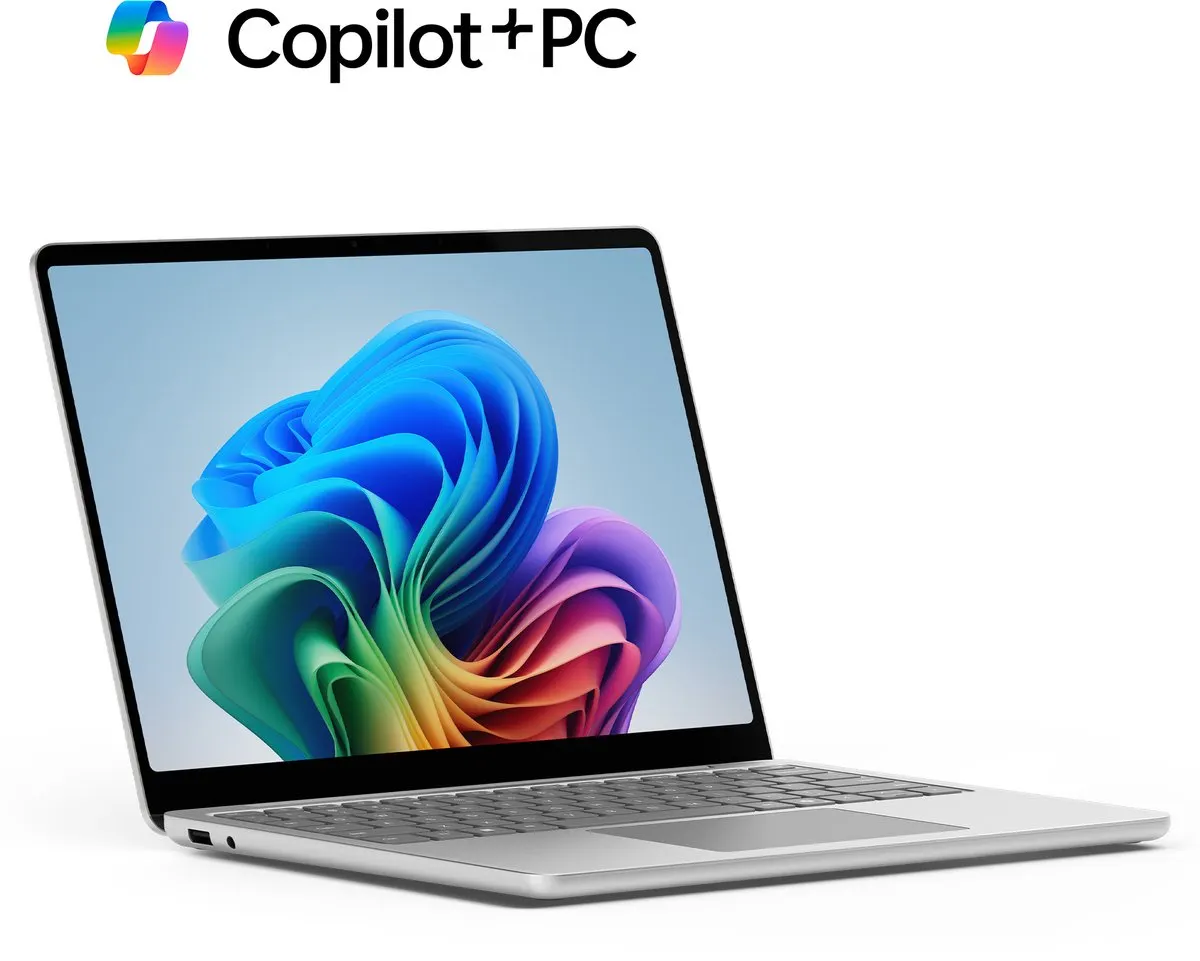 Microsoft Surface Laptop - 13 Inch Snapdragon X 26-100 16 Gb 256 Adreno™ Onboard Graphics