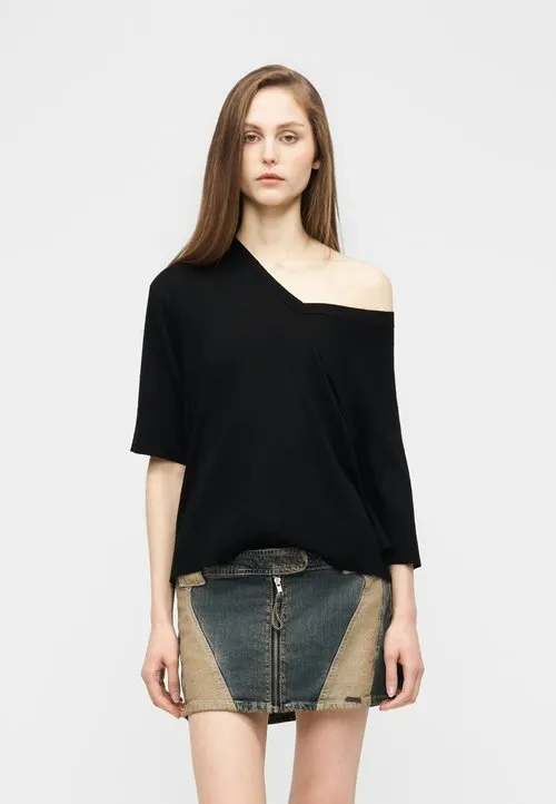 Knitted 100% Merino Wool - T-shirts - black