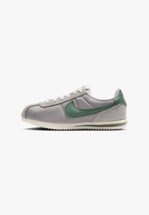 CORTEZ UNISEX - Joggesko - college grey/clay green-sail