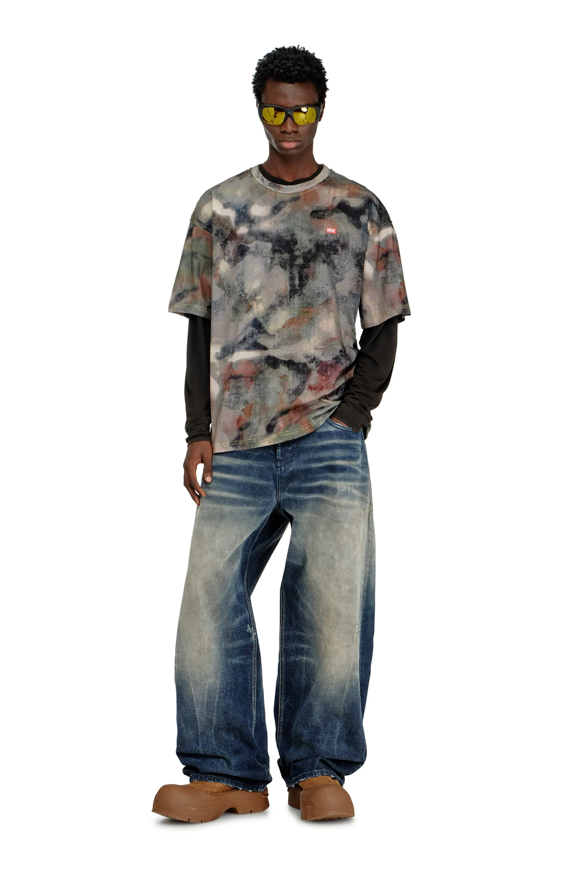 Heavy cotton T-shirt with camo print