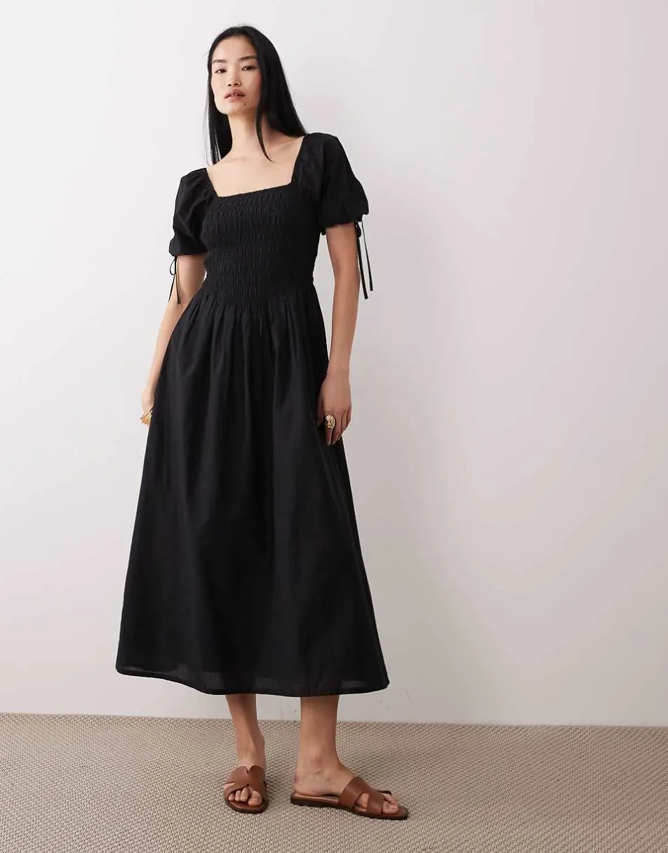 Wednesday's Girl shirred detail midaxi smock dress in black