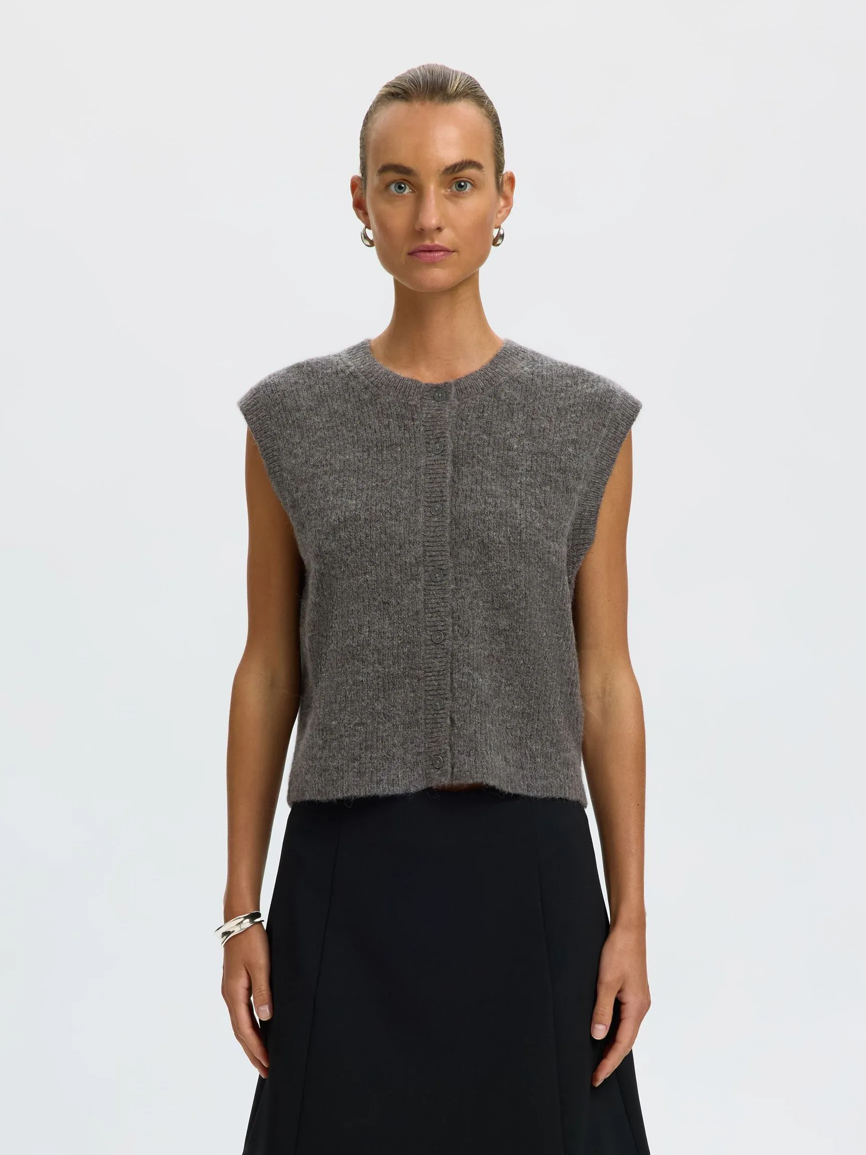 ULLBLANDING STRIKKET VEST