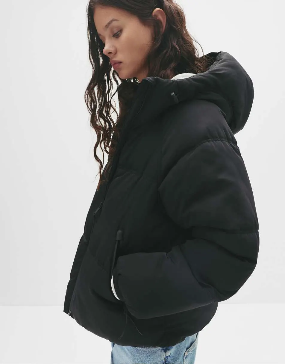 Pull&Bear Puffer jacket with hood in black