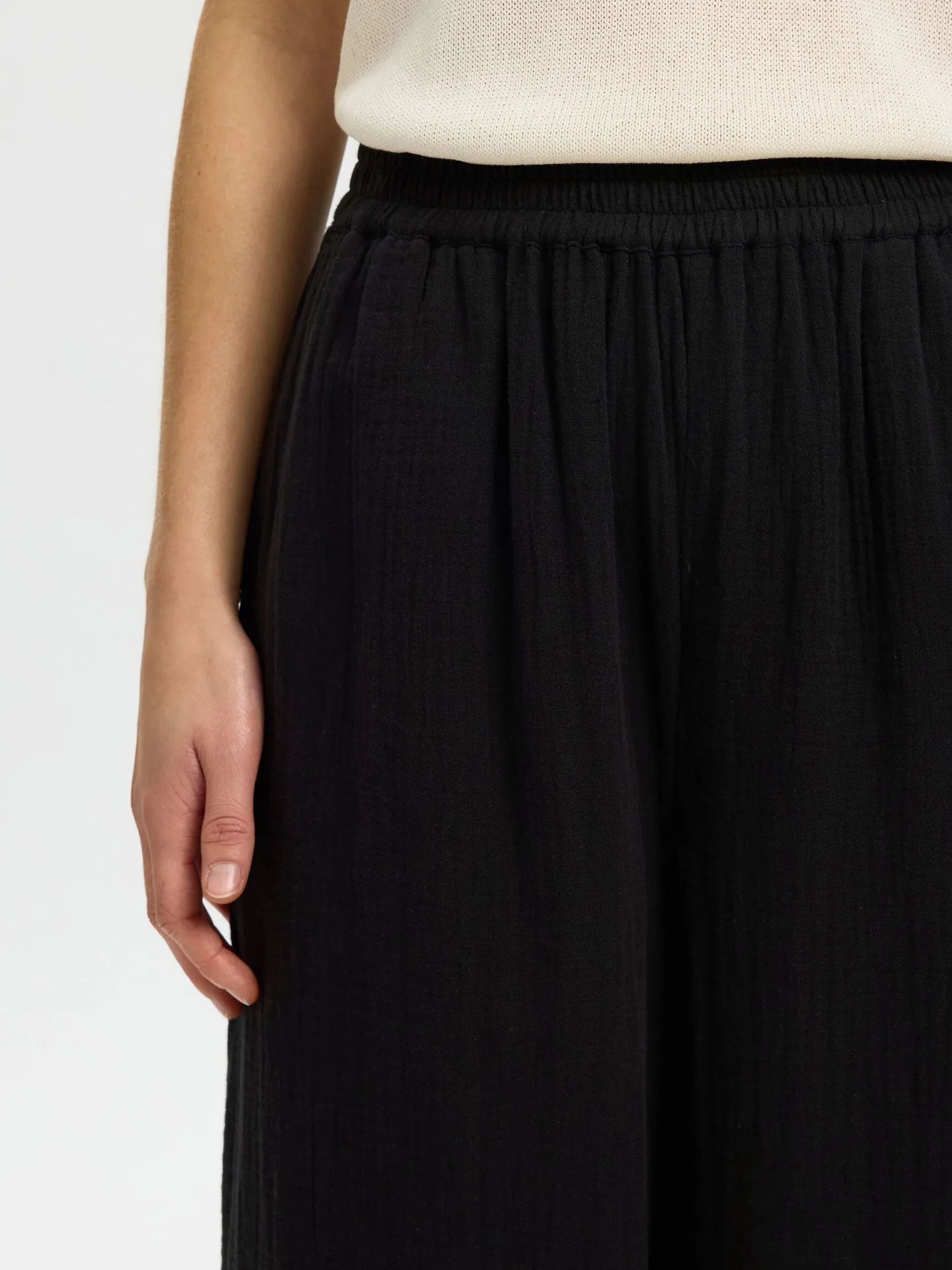 HIGH WAISTED BUKSER
