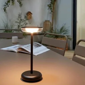 Lampada da tavolo LED moderno Natalia, luce calda 160 LUMEN, INSPIRE