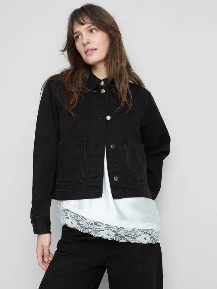 Veste en denim de coton à poches plaquées