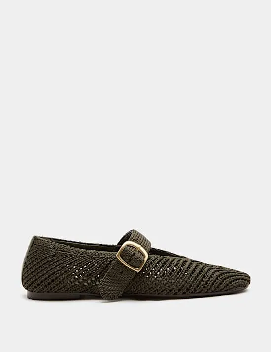 Flache Mary Jane Ballerinas mit Schnalle
