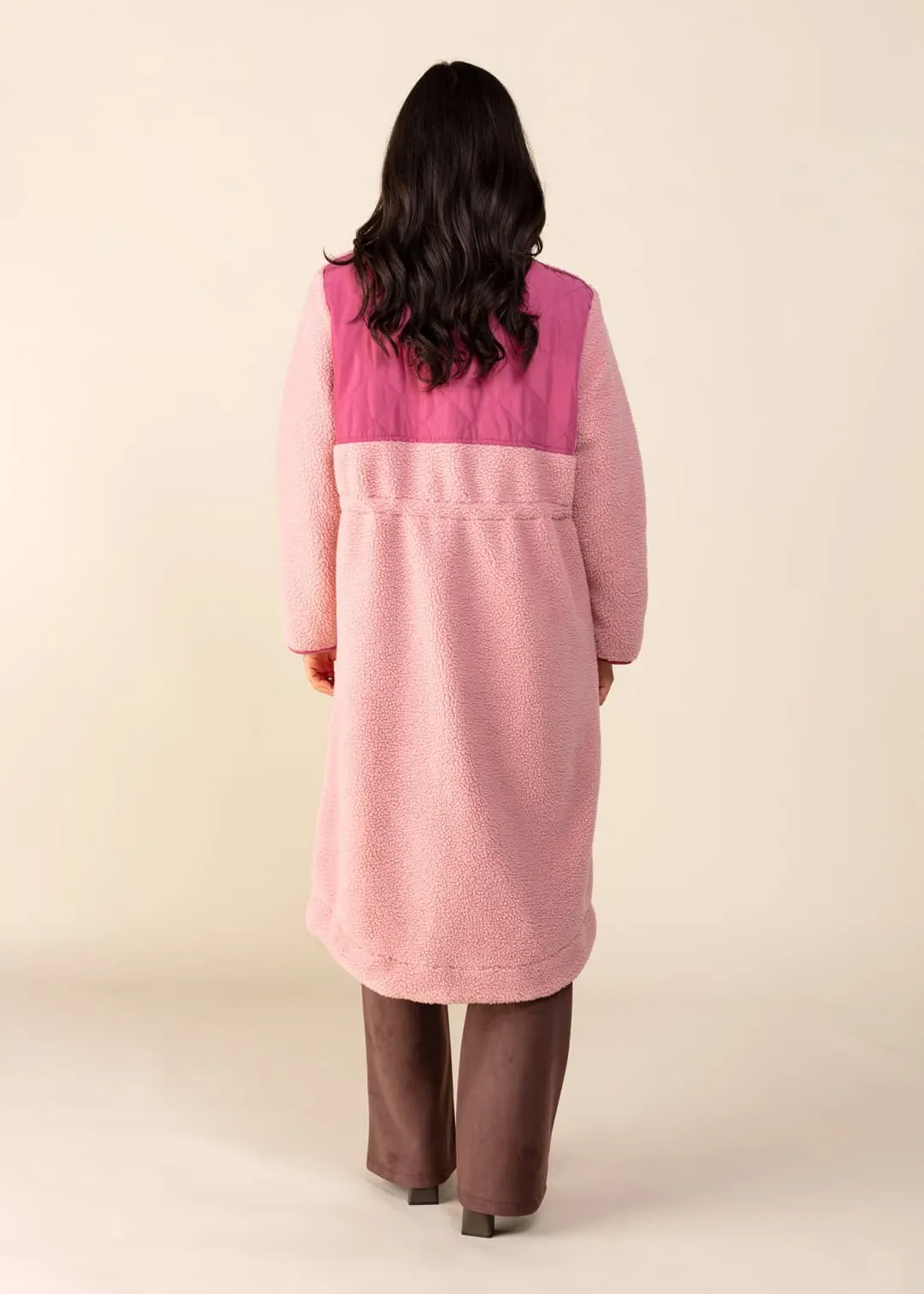 Rosa lång pilejacka