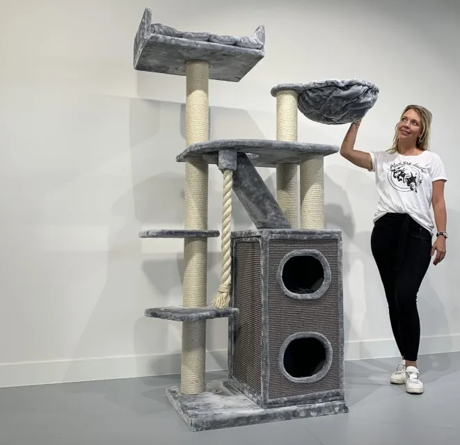 Cat Penthouse Light Grey