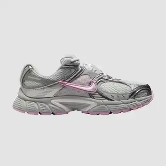 Nike Womens V5 RNR Lifestyle Shoes