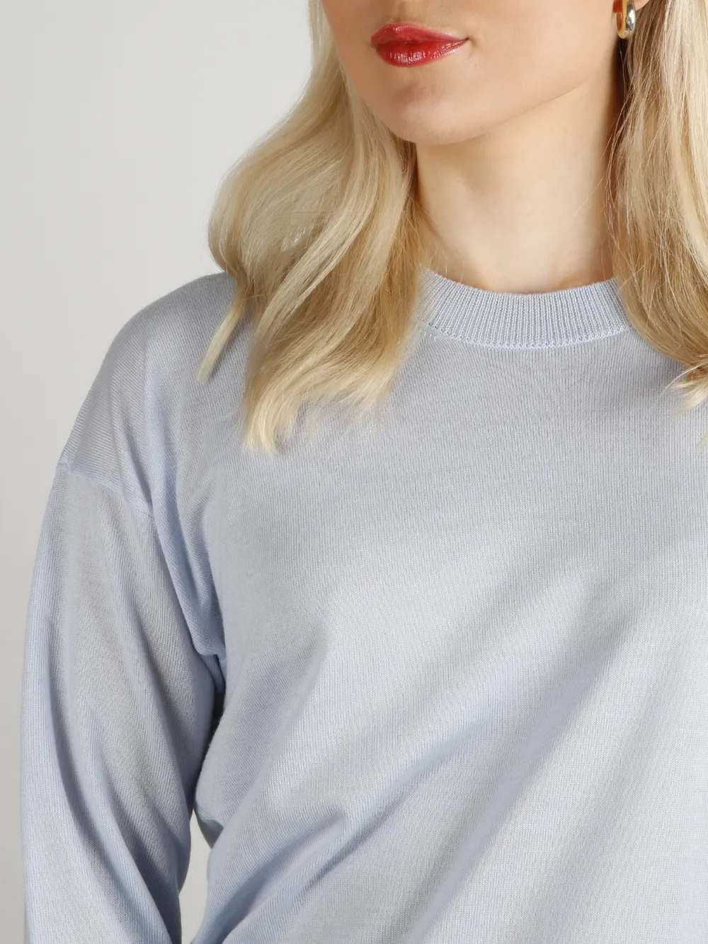 MERINO CREW NECK SWEATER