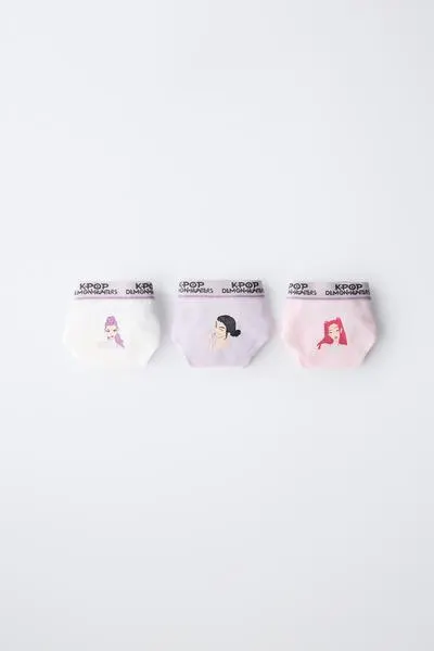 AGES 6-14 / KPOP DEMON HUNTERS™ NETFLIX © BEAR PYJAMAS