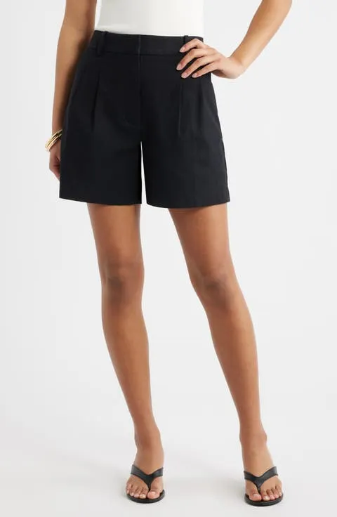 Everyday Pleated Linen Blend Shorts