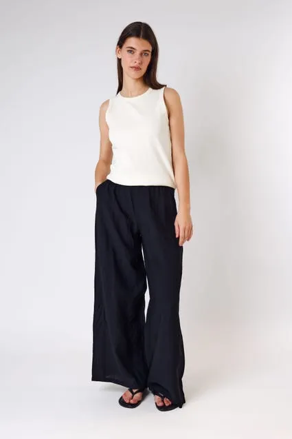 Losse broek met wijde pijpen en elastiek