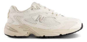 New Balance 725 Sneaker Beige ML725CH