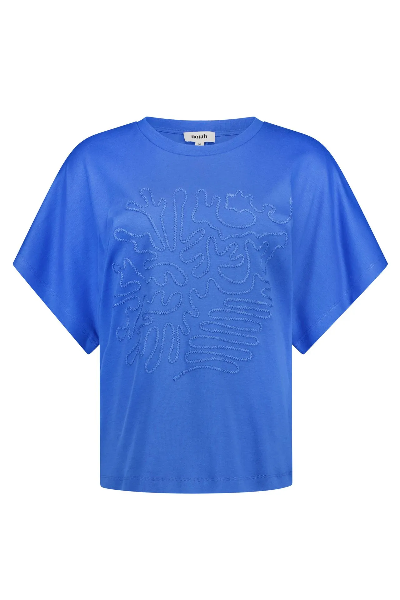 Blauw shirt met borduursels