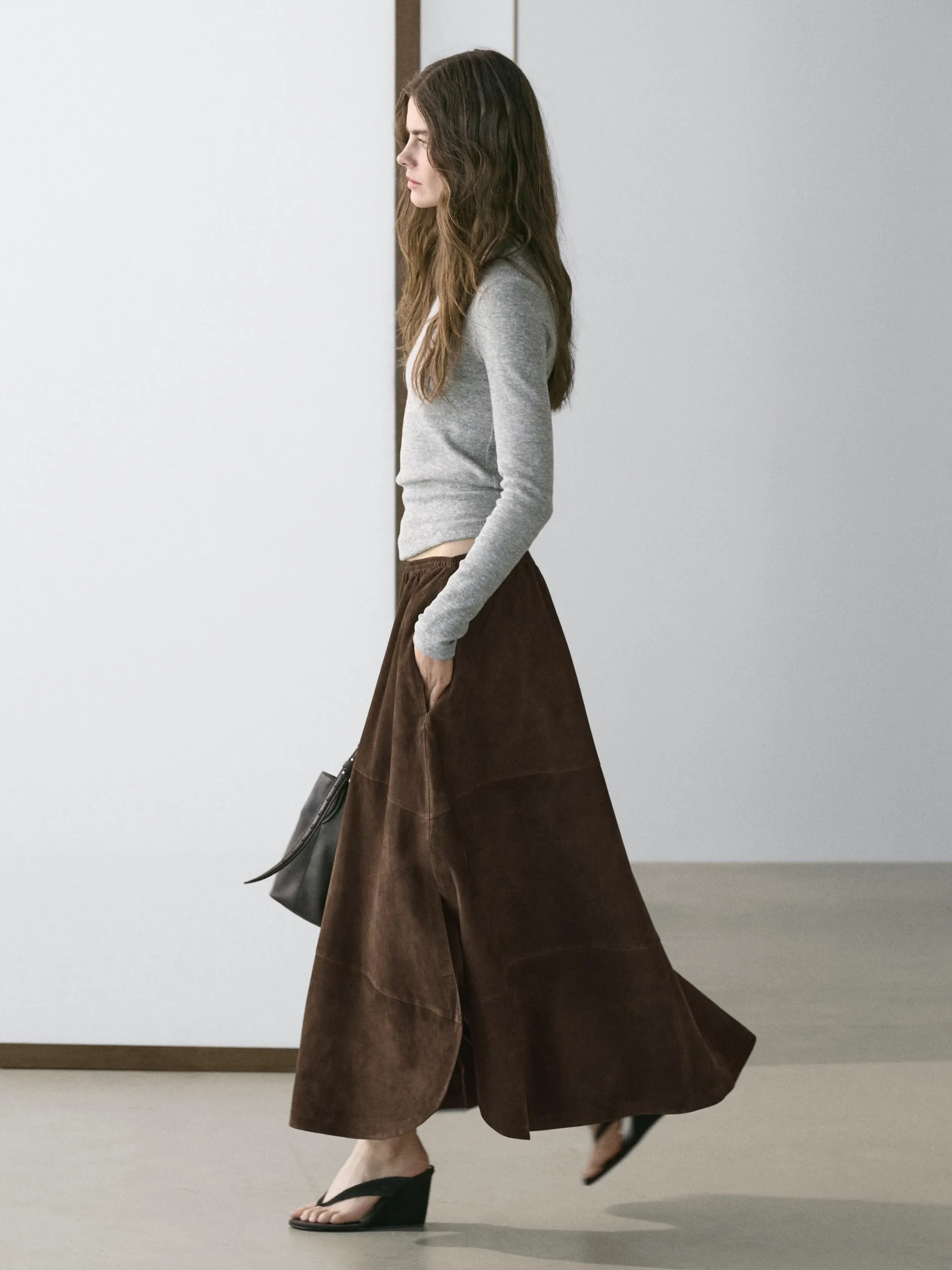 Midi sukně z semišové kůže