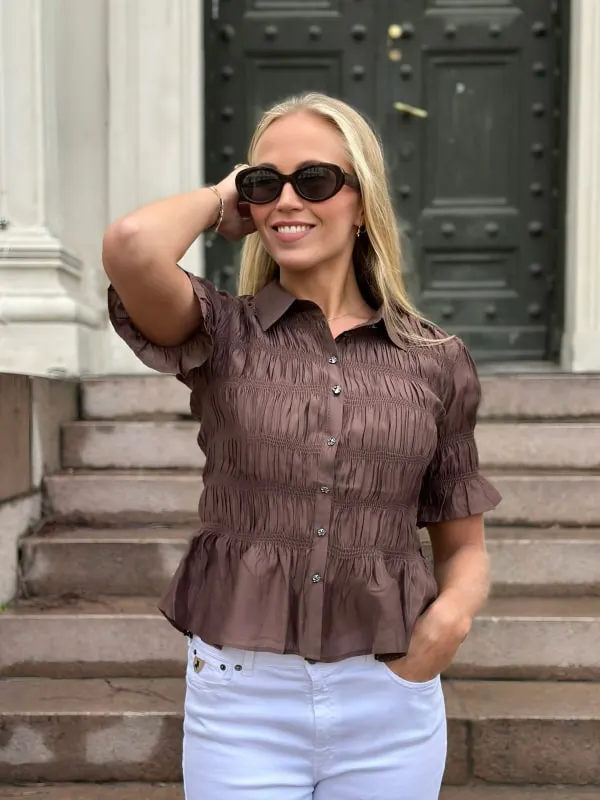 Inorille Shirt Potting Soil