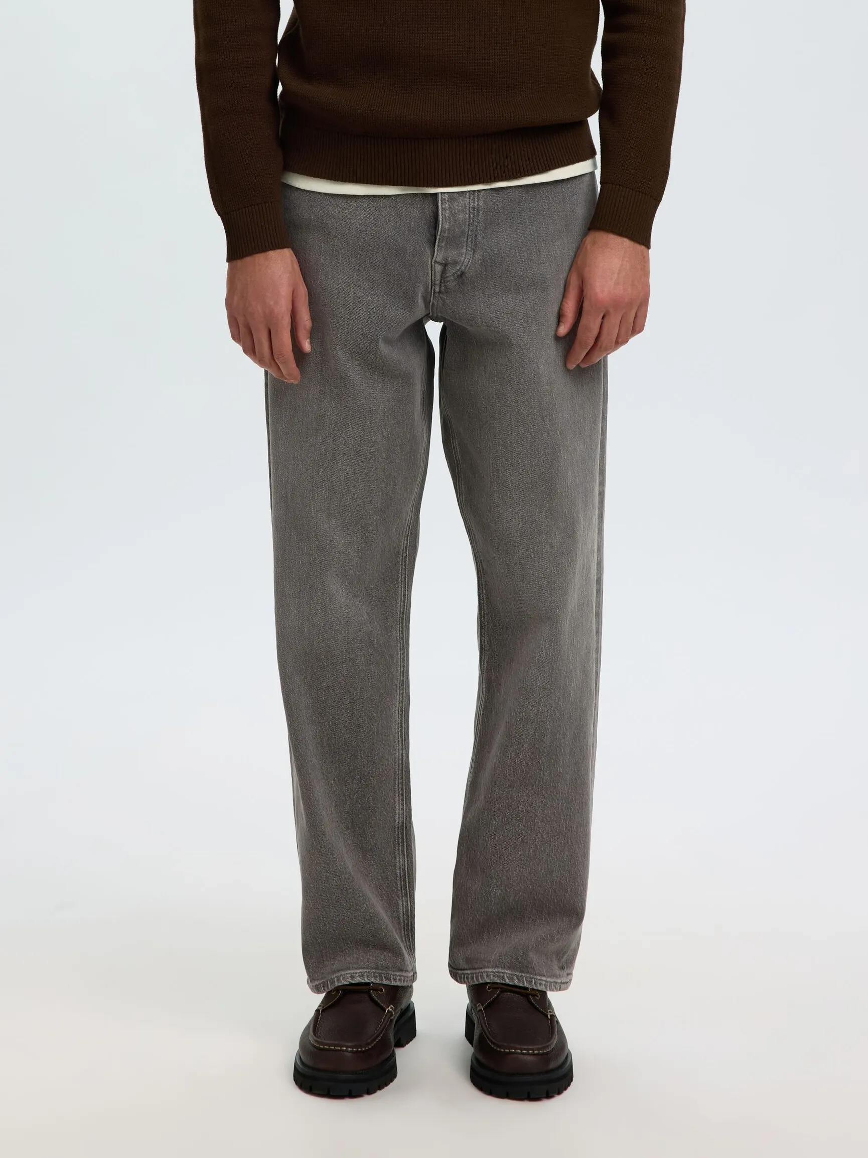 220 LOOSE FIT JEANS