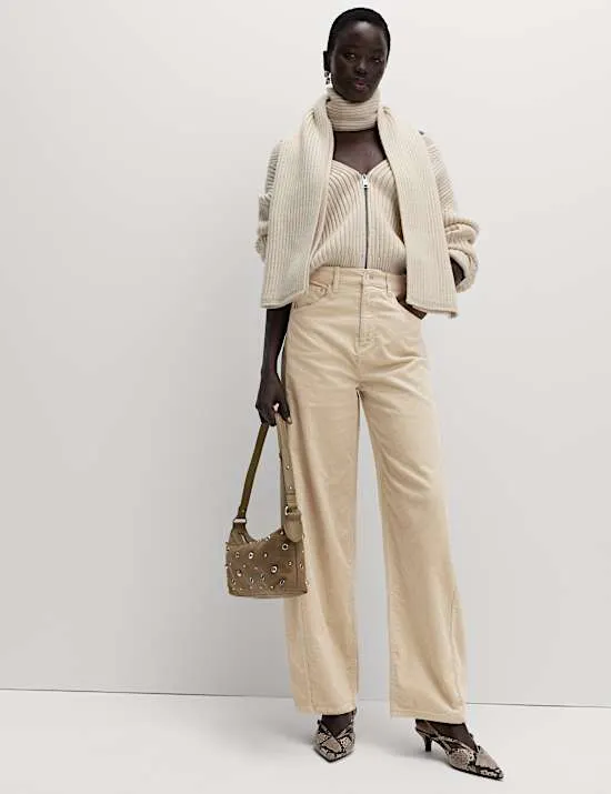 Karottenhose aus Cord mit hohem Baumwollanteil