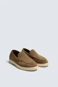CASUAL LEATHER LOAFERS
