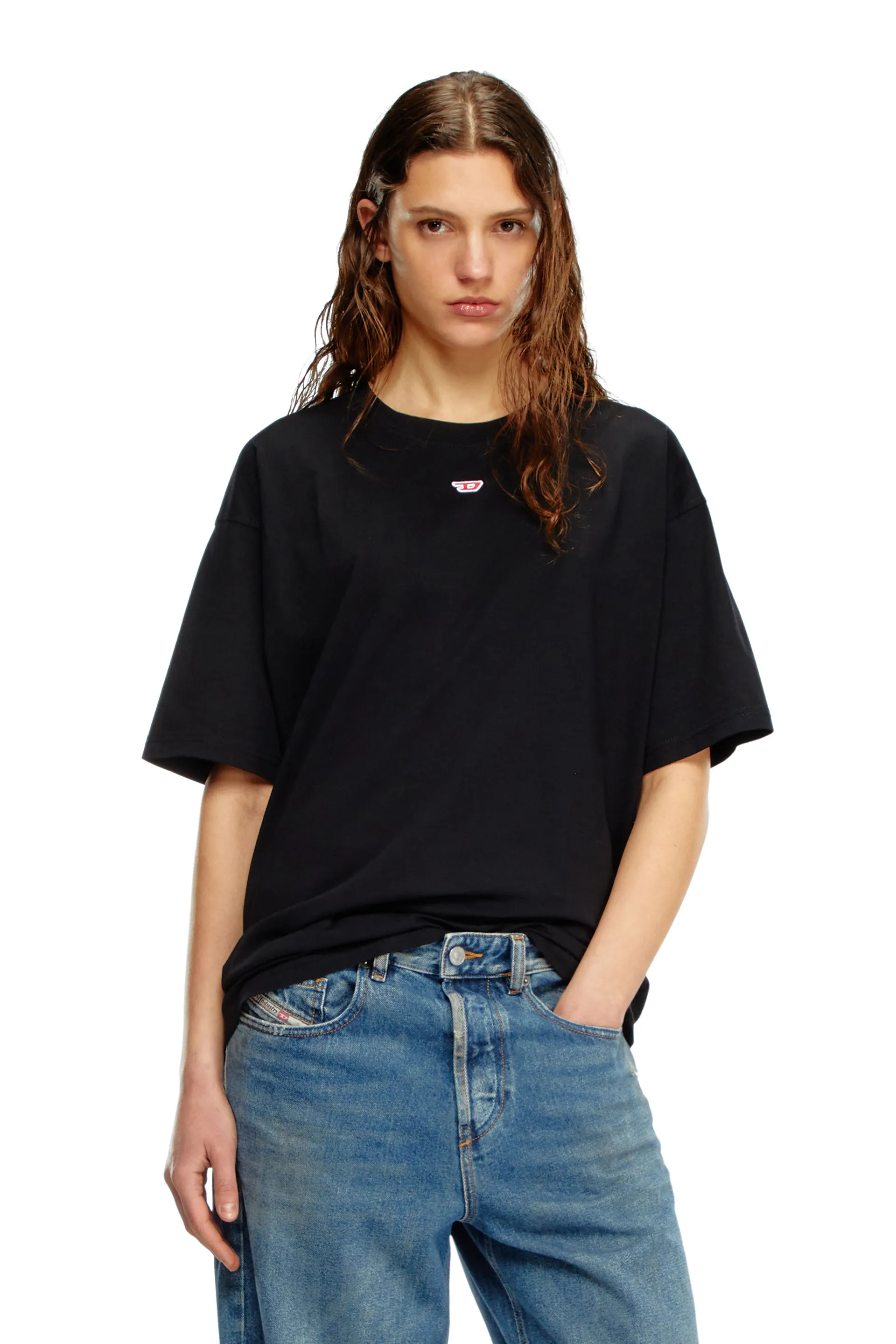 T-shirt with embroidered D patch