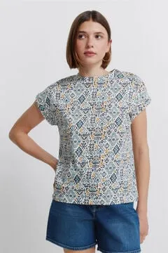 Camiseta estampada botones