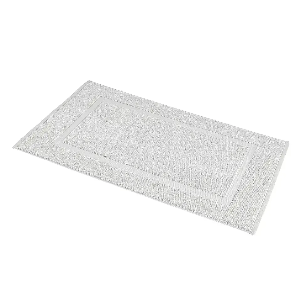 Amazon Basics Banded Bathroom Bath Rug Mat, 100% Cotton, 31 x 20 inches, Soft Silver