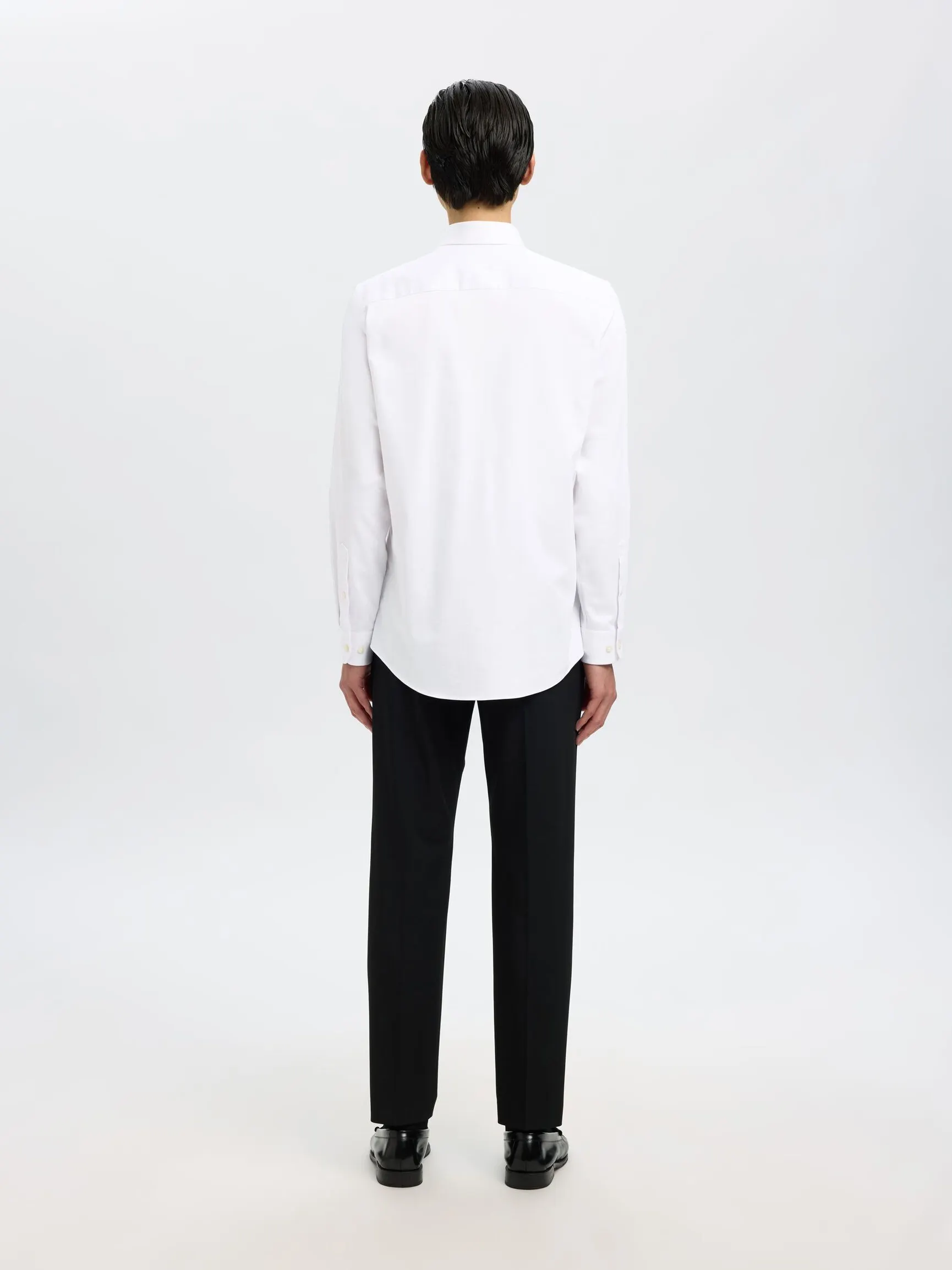 SLIM FIT SKJORTE
