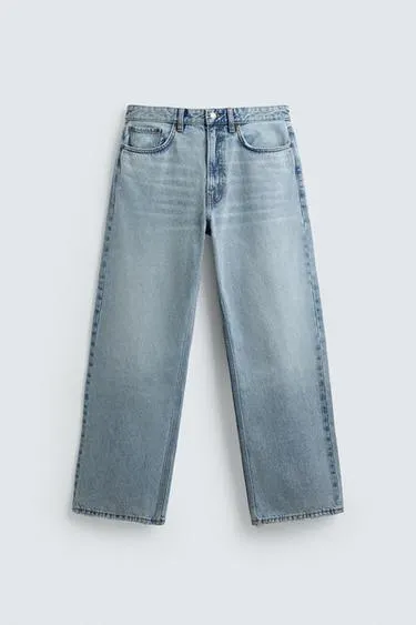LOOSE FIT JEANS