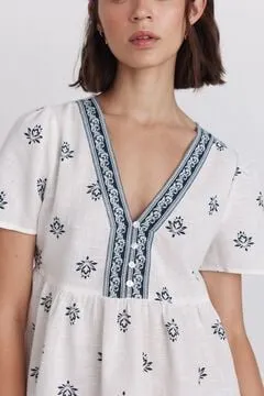 Camisa peplum detalles escote