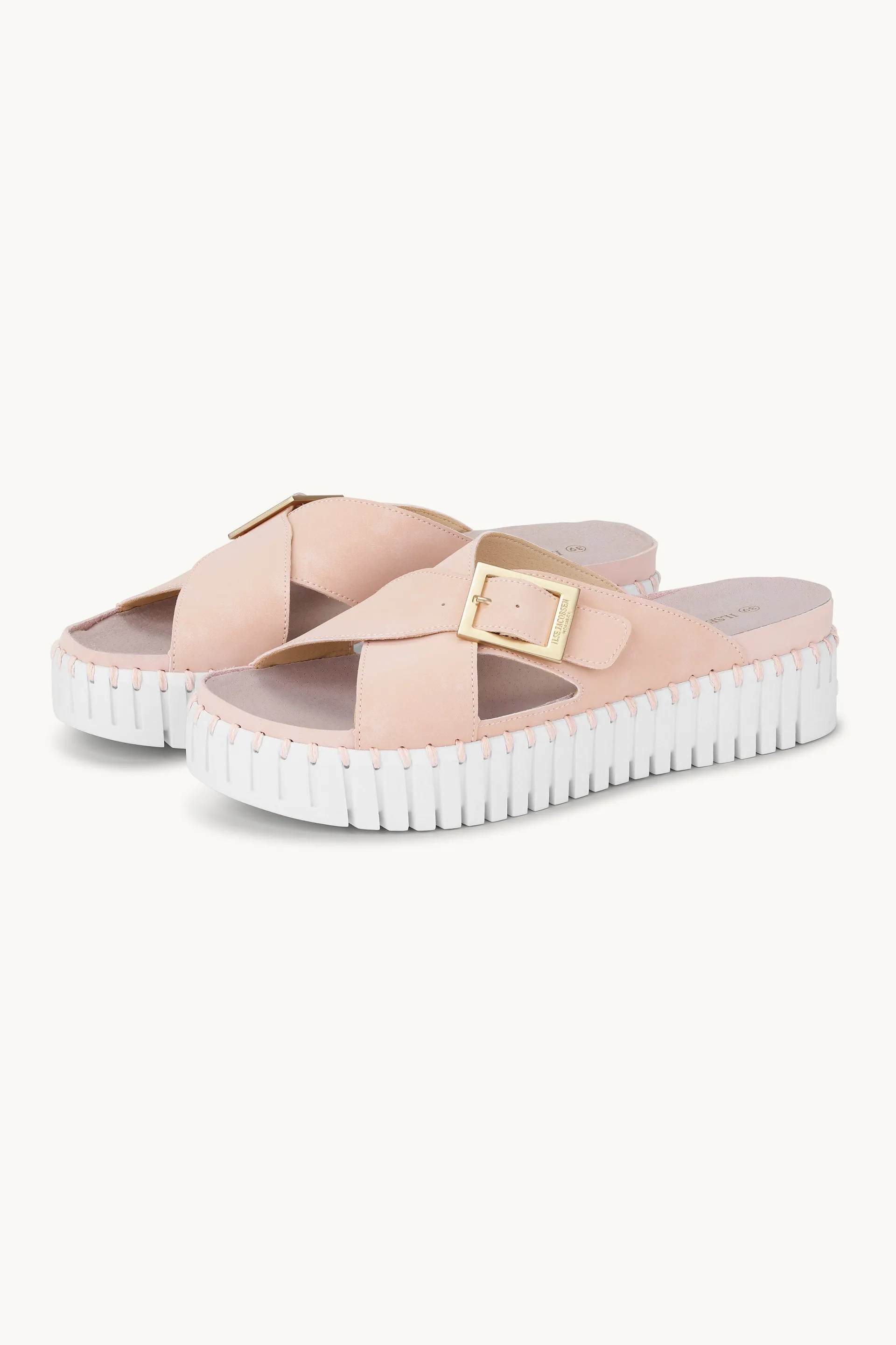 Sandaler Crossover