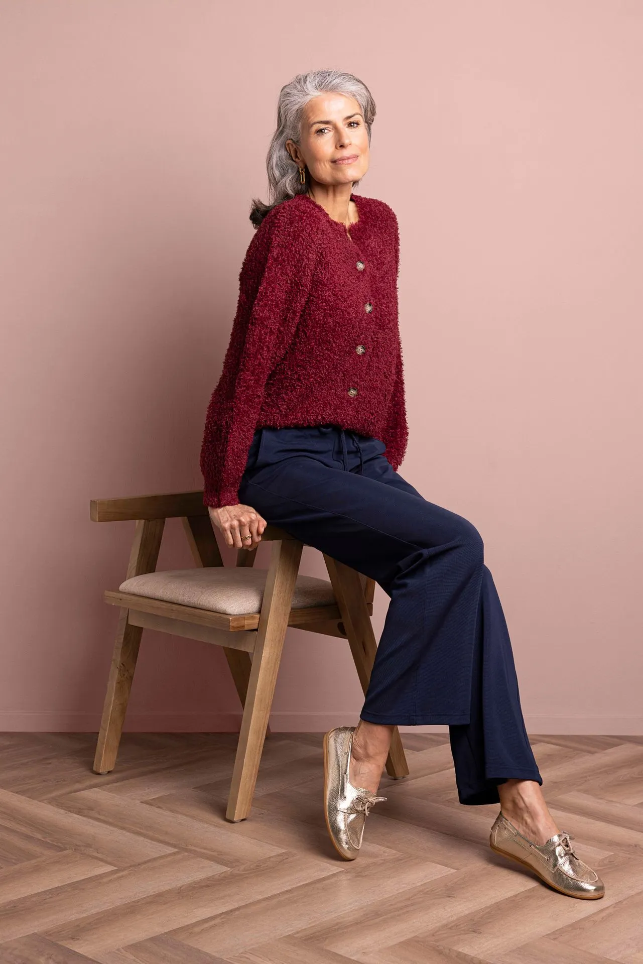 Rood vest van een zachte stof