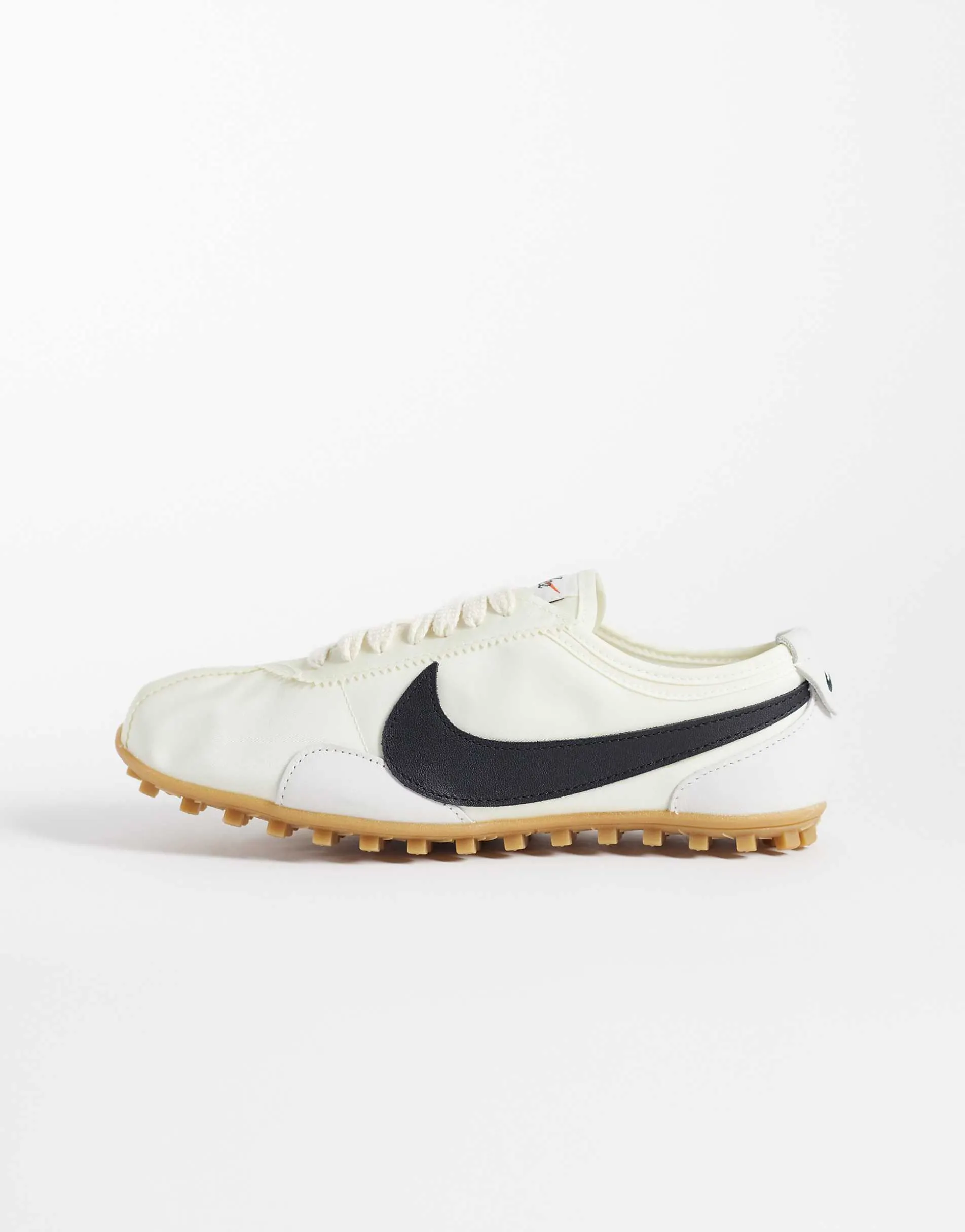 Nike Moon Shoe trainers in white and black