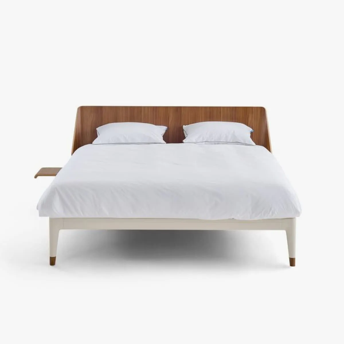 Essential Sand beige met Balanced walnut