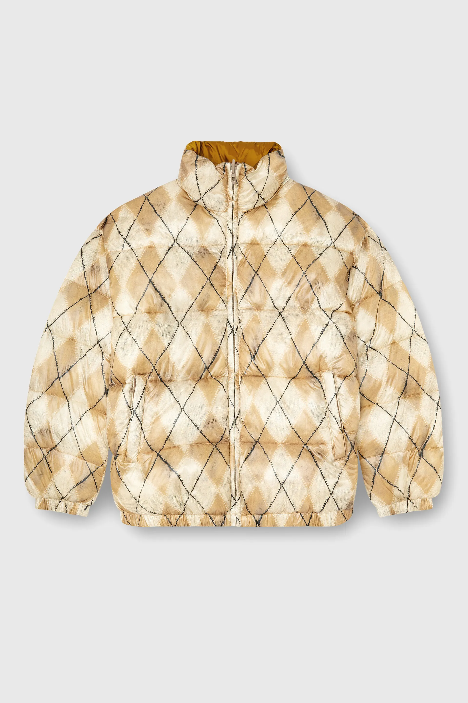 Reversible puffer jacket with argyle print