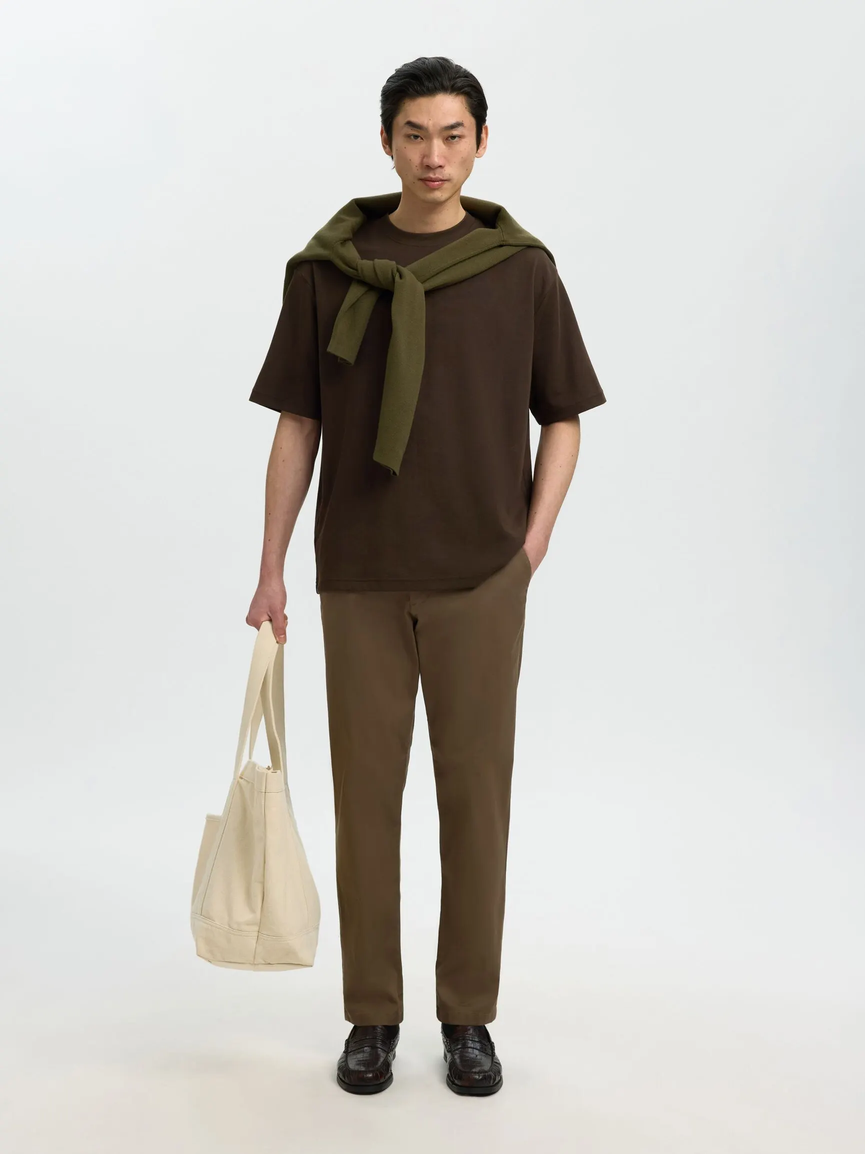 LOOSE FIT T-SKJORTE