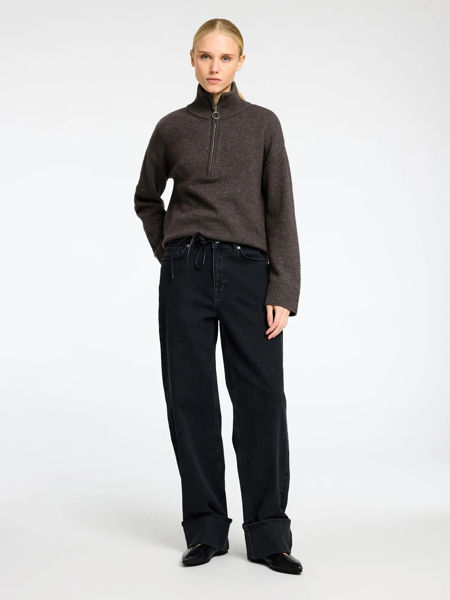 ULLBLANDING GENSER MED HALV GLIDELÅS