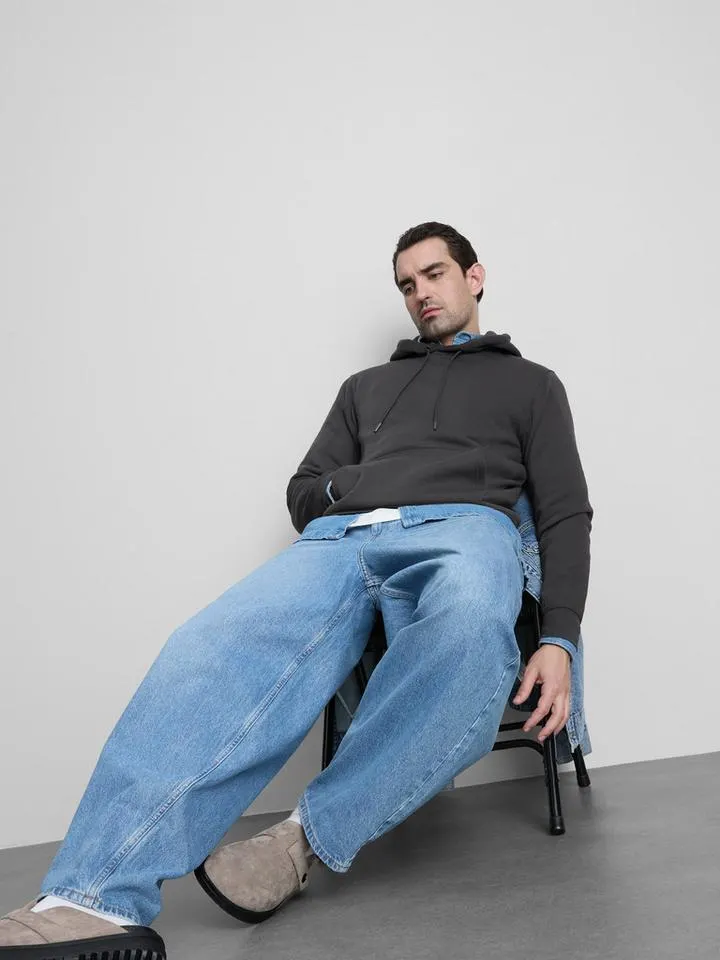 Sweat à capuche à cordon de serrage