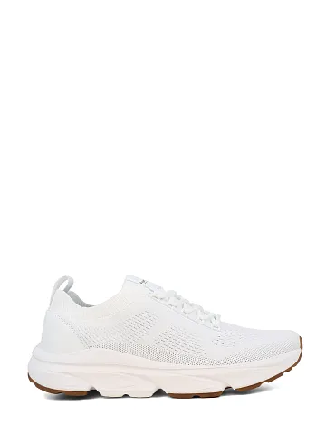 Avento Slip-On Sneaker