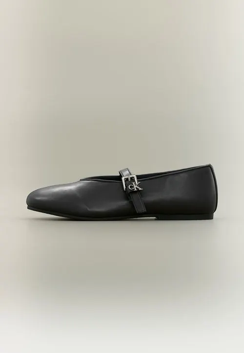 TAYLOR - Ballerina med reim - black