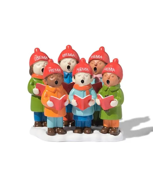 koor op podium voor kerstdorp