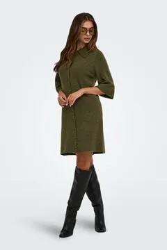 Vestido de punto abotonado