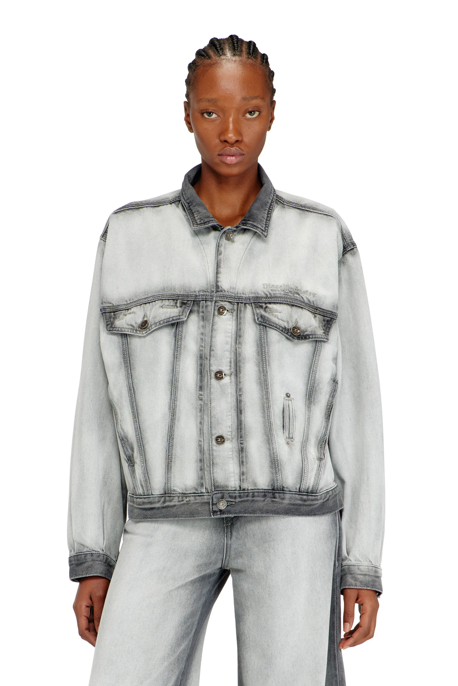Trucker jacket in soft skeleton denim