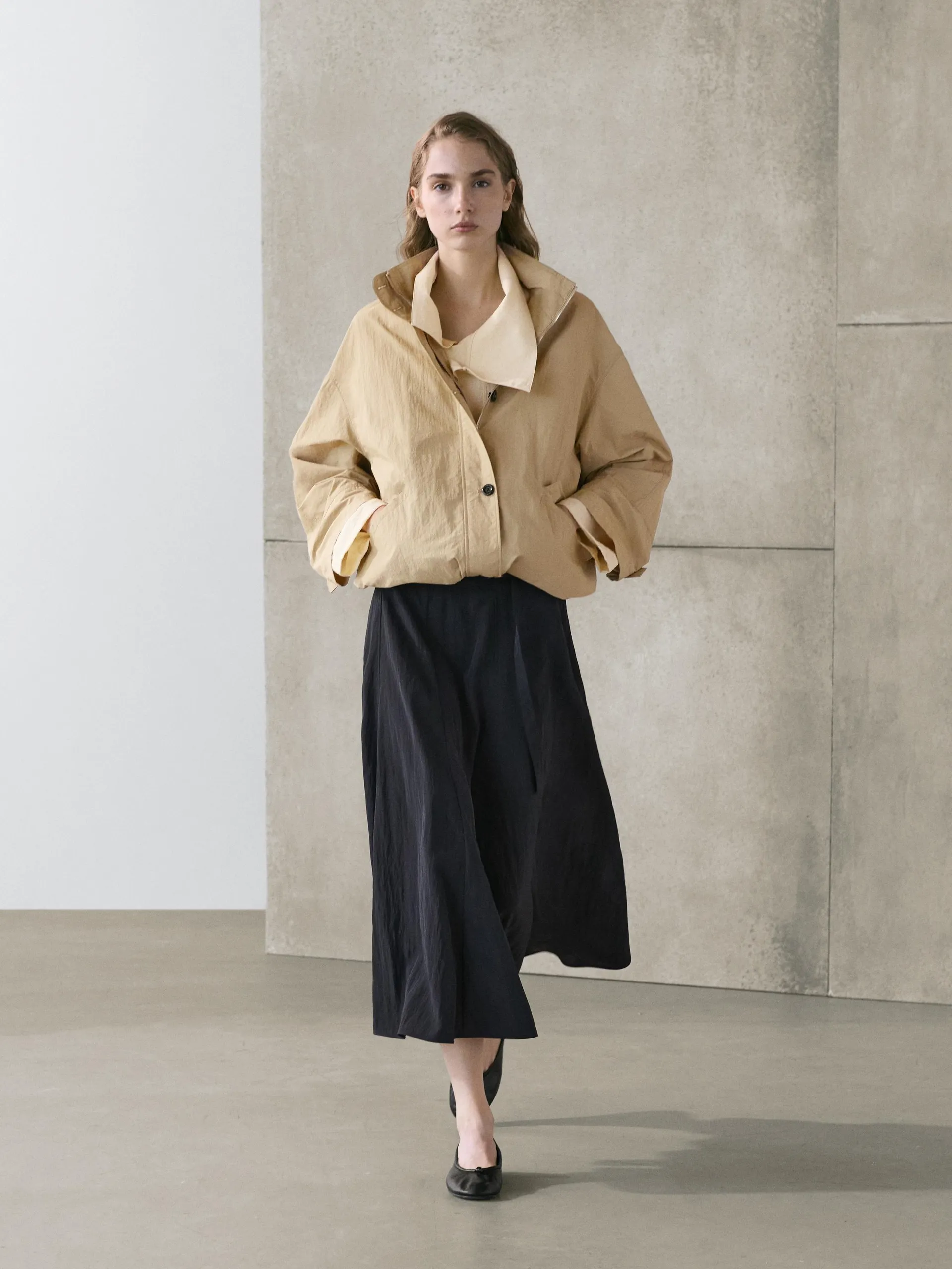 Dlouhá sukně s detailem pásku