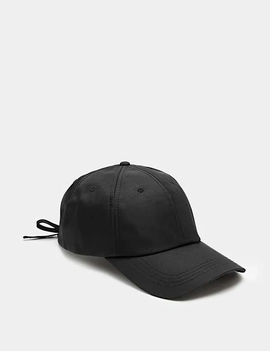 Baseballmütze aus Nylon mit Schleifendetail