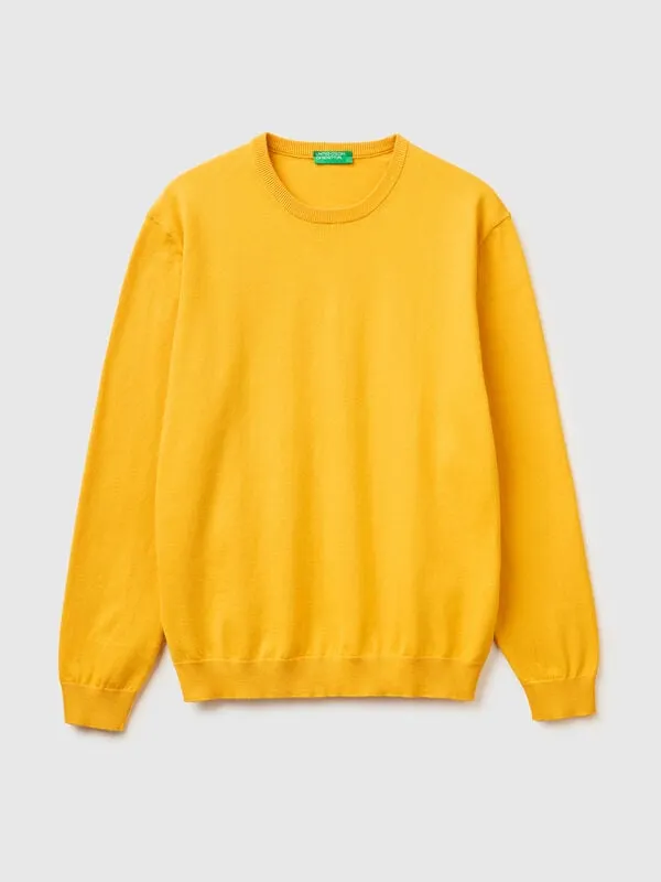 100% cotton crew neck top